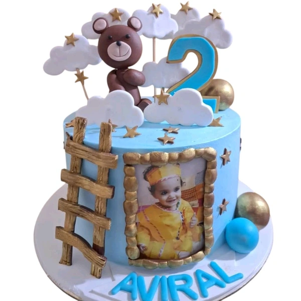 Cloud & Little Bear Cake - 7 Kg