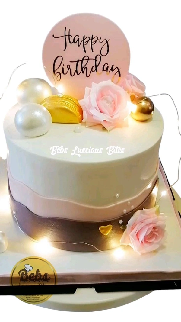 Dreamy Pearl Cake - 1 Kg