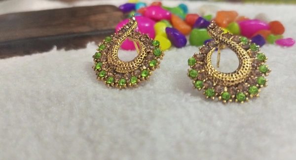 Stud Tp13 - Green