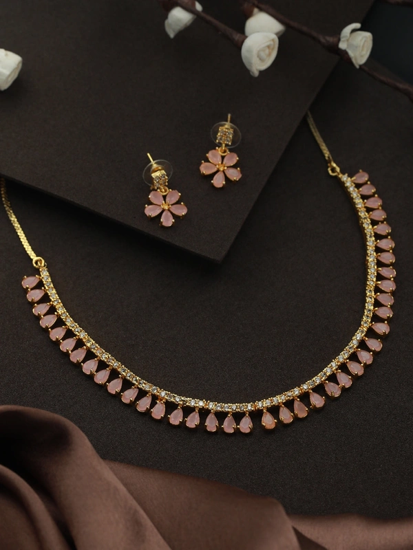 American Diamond Sleek Necklace  - pista Green