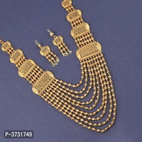 Fashionable Golden Base Metal Women Jewellery Set - GOLDEN