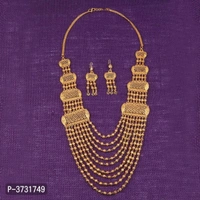 Fashionable Golden Base Metal Women Jewellery Set - GOLDEN