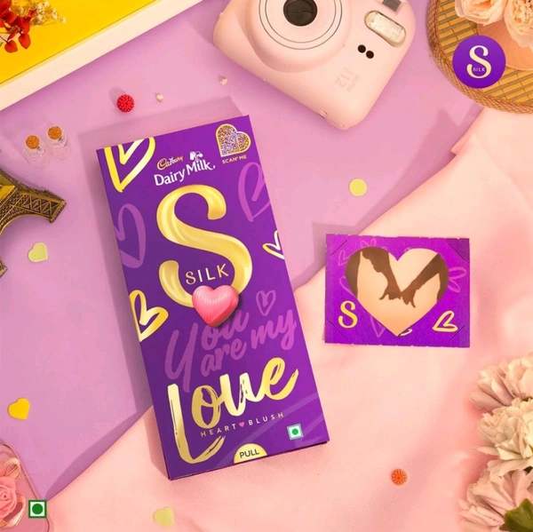 CADBURY DAIRY MILK SILK VALENTINES  - 250 GM