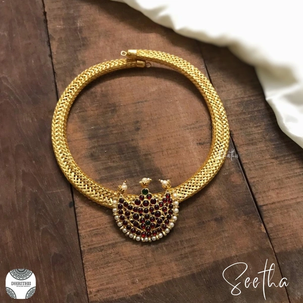 SEETHA-KEMP HASLI  - MAROON