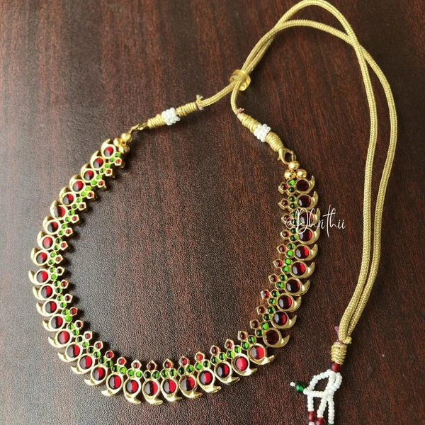 MANGAS - SIMPLE MANGO NECKLACE - MAROON