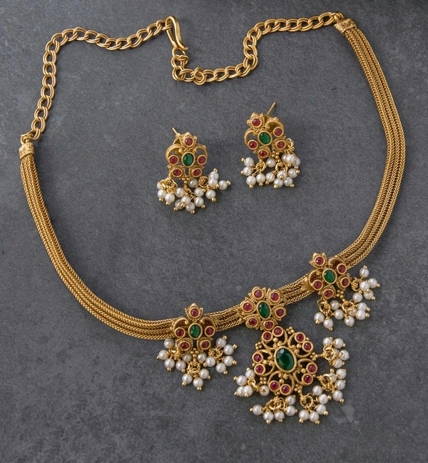 KEMP PEARL CHOKER D7991 - PROVIDED, CHOKER