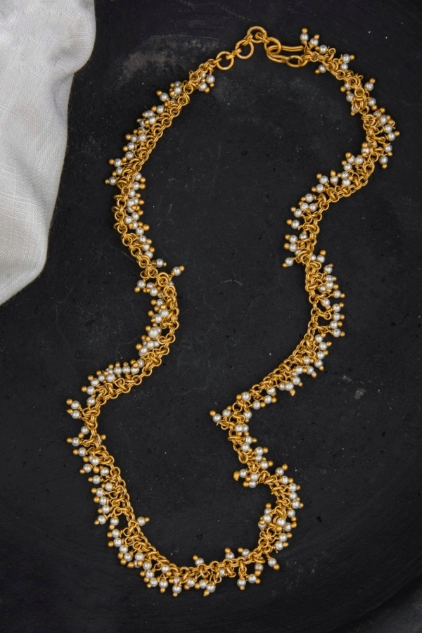 GOLD PEARL LOREAL CHAIN  - GOLD WITH PEARL