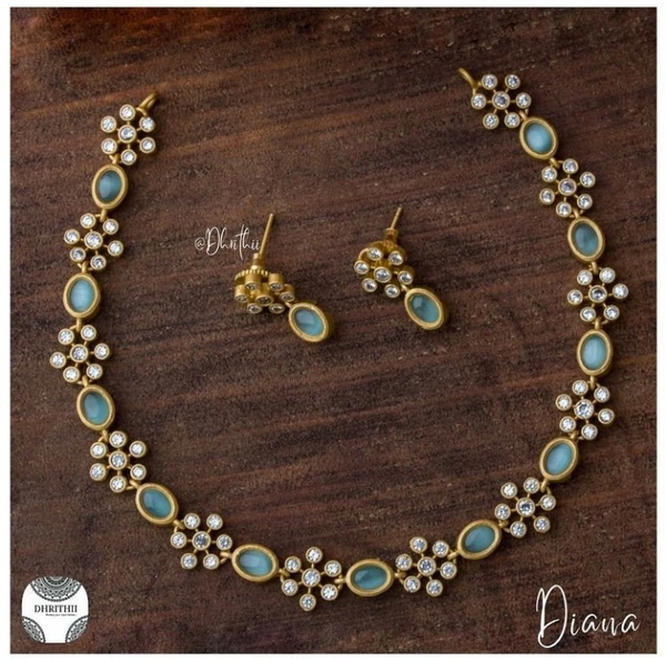DIANA - FLORAL BLUE NECKLACE