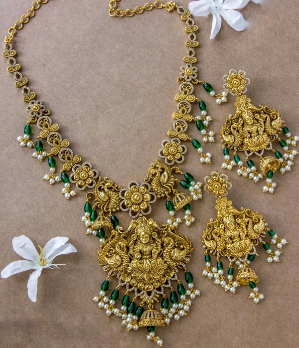 SUPREME GRAND KEMP NECKLACE