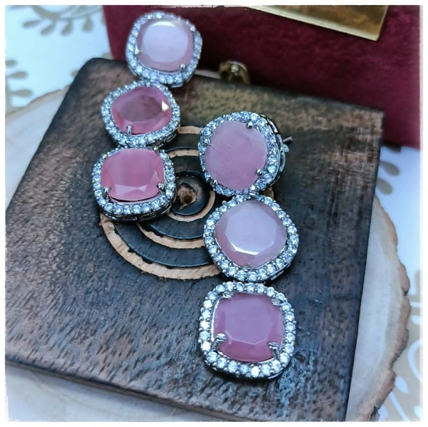 PASTEL PINK EARRINGS 