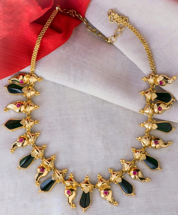 PREMIUM QUALITY MIXED KERALA NECKLACE