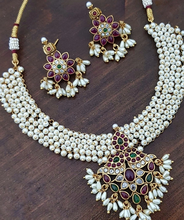 GRAND PEARL CLUSTER NECKLACE  - RUBY