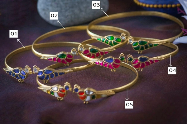 PEACOCK JADAU BANGLED - ADJUSTABLE 