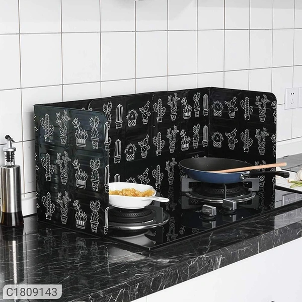Kitchen Shield- Foldable Shield/Anti-Splash Splatter Guard For KitchenPackage Contains: Product Description: The pratical splatter shield, prevent cooking surfaces, counters, walls and floors from hot and grease, fire to certain sizes burners and pans.Package Contain: It has 1 Piece of Oil Splatter ScreenMaterial: Aluminum FoilDimensions (L X W in cm) : 84.5 x 32.5cmWork: PrintedFe