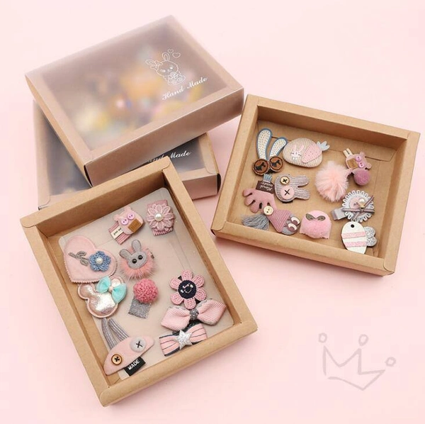 Cute Children Cartoon Animal Bow•Lovely Appearance Design: The cartoon animals and bow decoration makes the hair clip fashionable and sweet, more attractive for little girls.•Easy to match: With sweet style, it is suitable for lace dresses, princess dresses, pleated skirts, short skirts and other stylish clothes.•Gift PackingNo Colour/Print ChoicePack of 10 pcsPrice-280₹(for 10 pcs