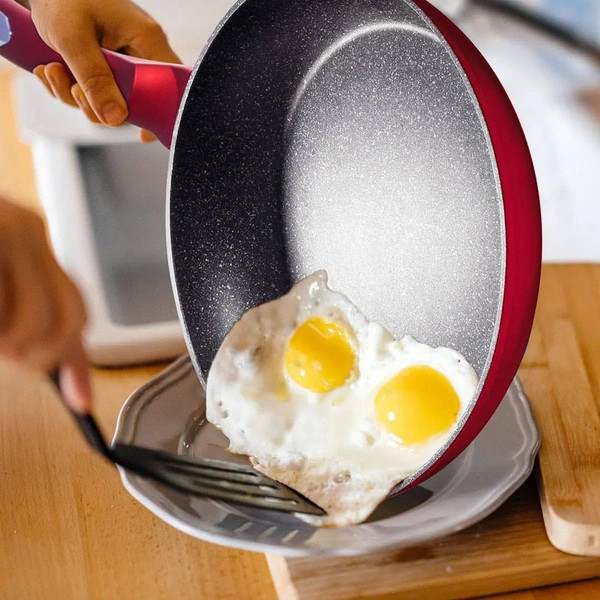 THIS COMES IN 2 SIZES1)Deep Kadai Large  Included .Spatula.Scrubber.LidCapacity-3.5 LtrMrp Written On Box-949 rsOUR PRICE-760 rs2)Deep Kadai MediumIncluded .Spatula.Scrubber.LidCapacity-3 LtrMrp Written On Box-930 rsOUR PRICE-710 rsMADE IN INDIA