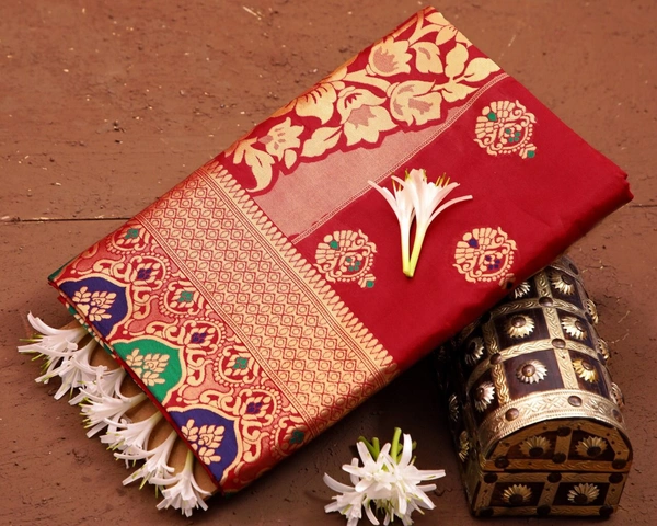 *FABRIC : SOFT LICHI SILK CLOTH.**DESIGN : BEAUTIFUL RICH PALLU & JACQUARD WORK ON ALL OVER THE SAREE.* π *Price : * π β‘οΈ *100% BEST QUALITY* β¬
οΈπ *Once Give Opportunity , Coustomer Satisfaction Is Our Goal*