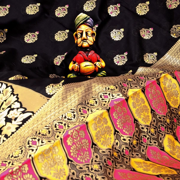 *FABRIC : SOFT LICHI SILK CLOTH.**DESIGN : BEAUTIFUL RICH PALLU & JACQUARD WORK ON ALL OVER THE SAREE.* π *Price : * π β‘οΈ *100% BEST QUALITY* β¬
οΈπ *Once Give Opportunity , Coustomer Satisfaction Is Our Goal*