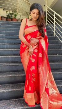 π *BRAND :- SHREE NAKODA ENTERPRISE CREATION* π *FABRIC : SOFT LICHI SILK CLOTH.**DESIGN : BEAUTIFUL RICH PALLU & JACQUARD WORK ON ALL OVER THE SAREE.**BLOUSE : CONTRAST EXCLUSIVE JACQUARD BORDER.* π -* π β‘οΈ *100% BEST QUALITY* β¬
οΈπ *Once Give Opportunity , Coustomer Satisfaction Is Our Goal*