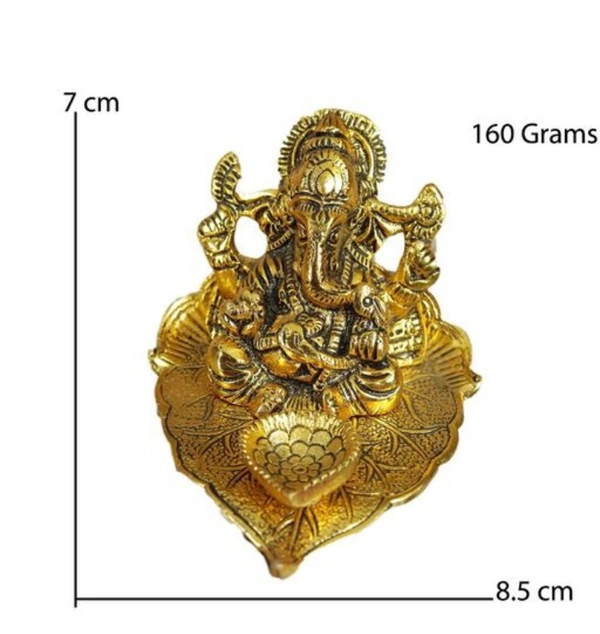 * Ganapathi Sitting On Leaf*