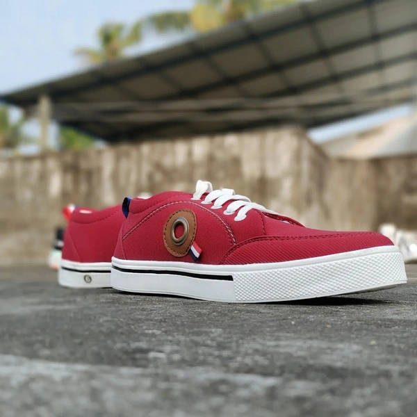 Converse Shoes - Red, 6 7 8 9