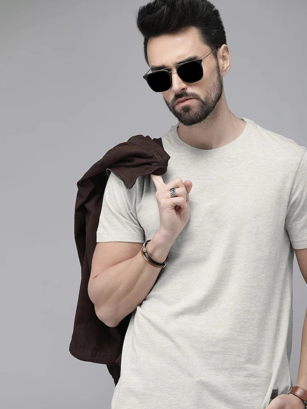 Men tshirt Solid Round Neck Regular Sleeves  T-shirt - XL