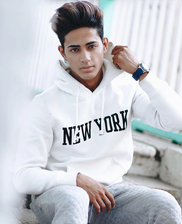 Fambruh Danish Zehen New York Hoodie - S