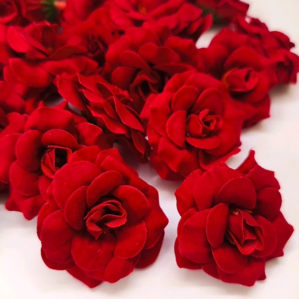 Velvet White And Red Roses Pack Of 50 Pcs 