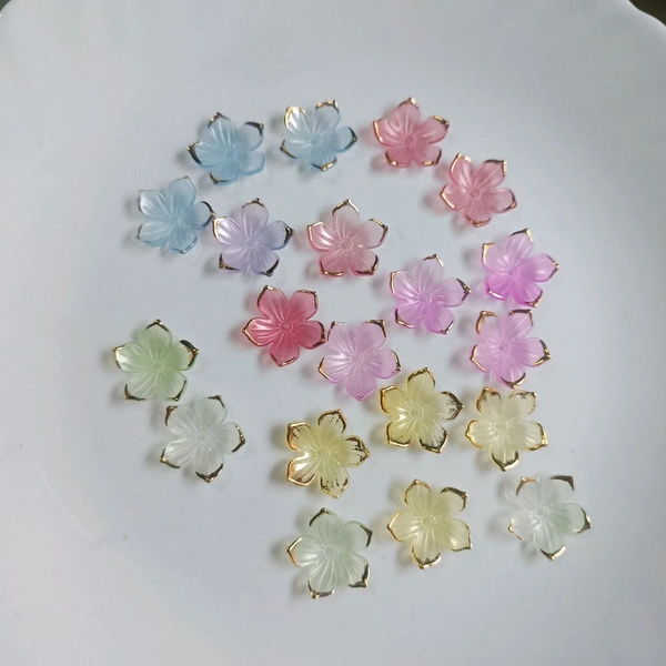 Golden Foiled Flower Beads (20 Pc)