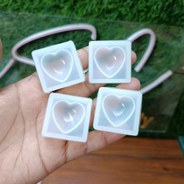 4 Pc Heart Without Hole Mold 