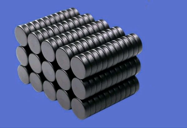 24*3MM BLACK MAGNET (10PC) 