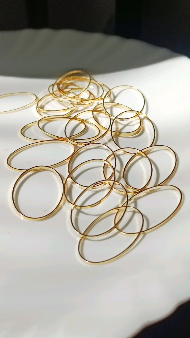 Bezel Less Sharp Oval Plain Bezel Golden Without Hole 10 Pcs