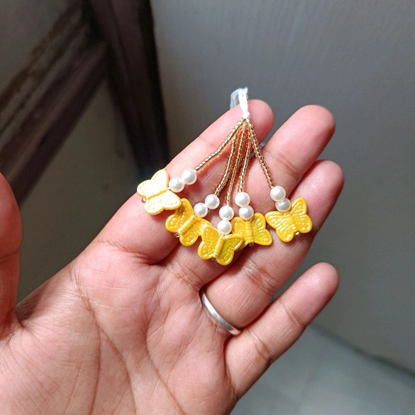 Butterfly Tessel / Hanging Pair Yellow 