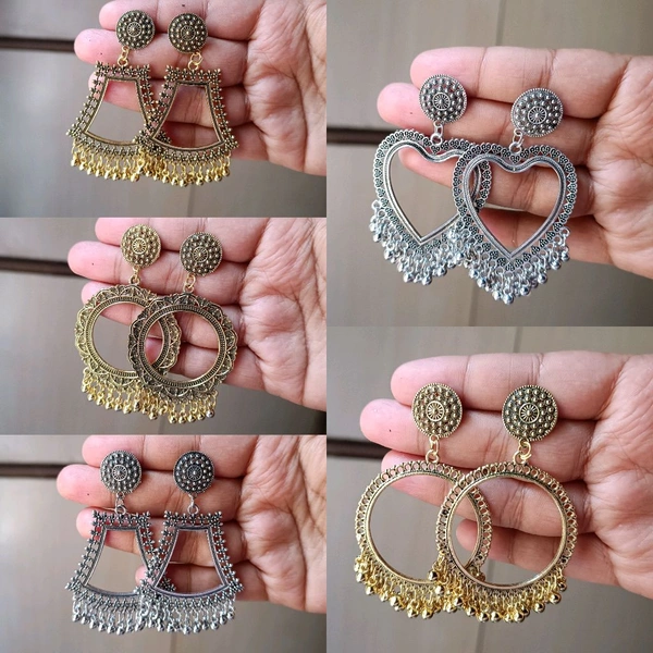 30 Pcs Mix Non Beaded Jhumka 