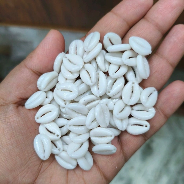 White Plastic Kauri (25 Grms) 