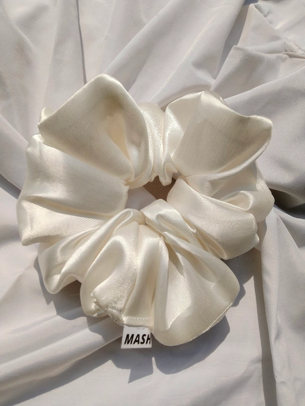 Albina Scrunchie  - Regular