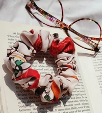 Flower Printed Skinny Scrunchie  - skinny 