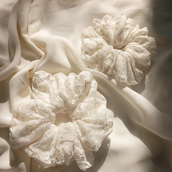 White Lace Scrunchie - White, XXL