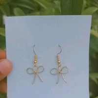 Wire Bow Knot Earrings  - Gold