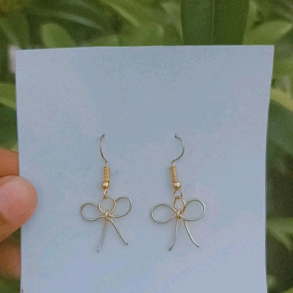 Wire Bow Knot Earrings  - Gold