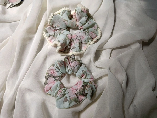 Mash  Flora Lace Scrunchie  - Jungle Mist, Without Lace