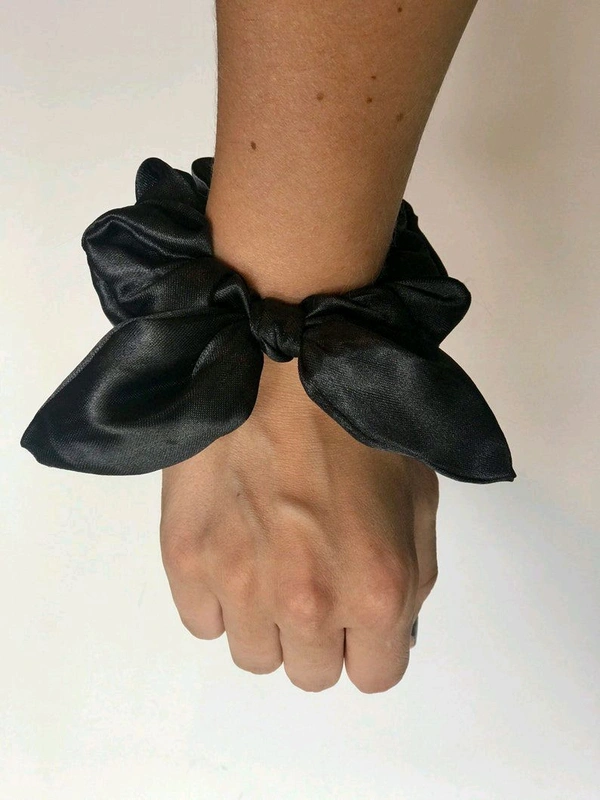 Mash Bunny Scrunchie - Black