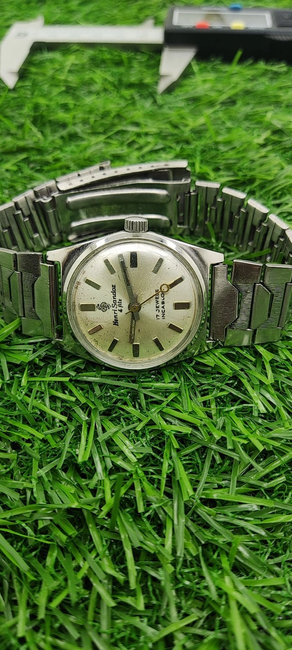 Henri Sandoz&Fils 17 Jwels Incabloc