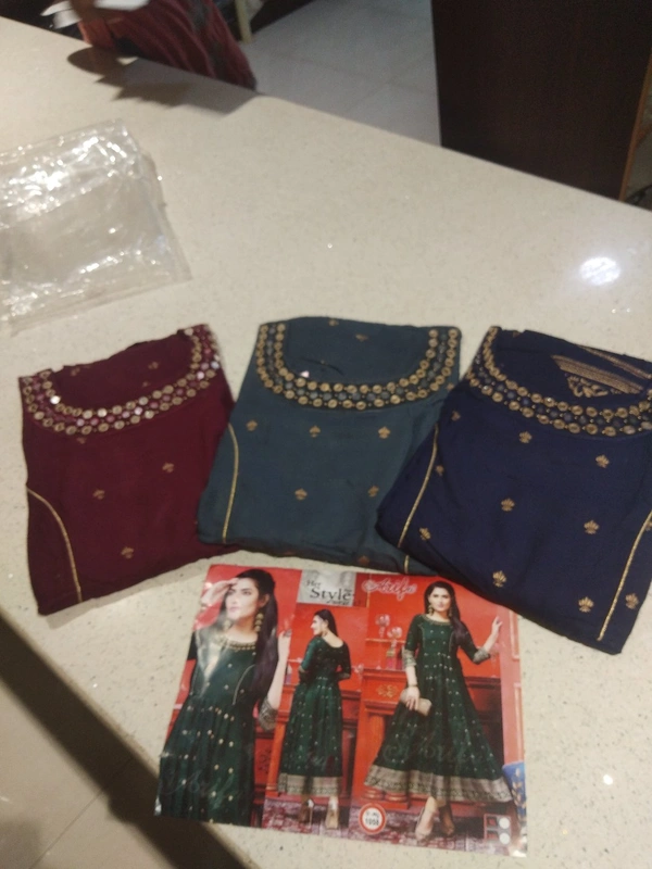 jio Tops