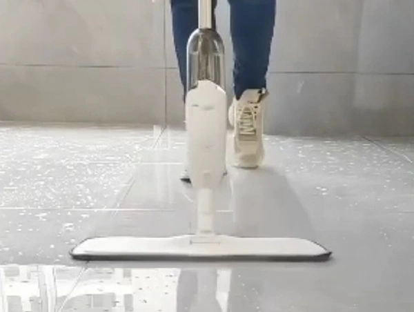2 In 1 Spray Mop
