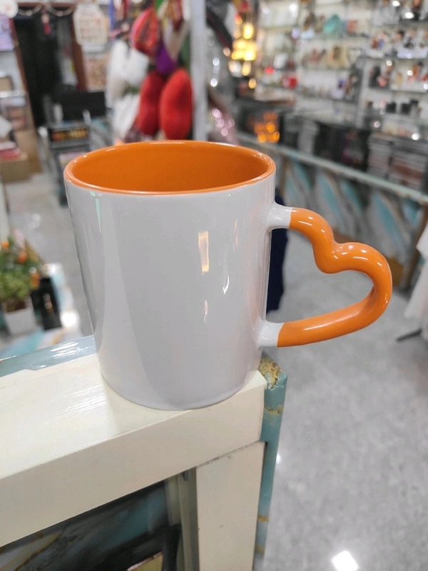 3 Tone Inner & Heart Handle Color Mugs - Red