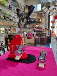 58mm Round Badge Machine Combo - Red & Black