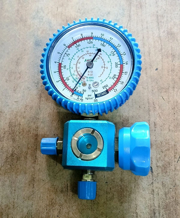 Single Gauge Manifold