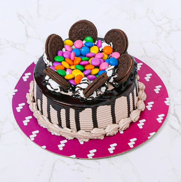 Delicious Oreo Gems Cake - 1 kg