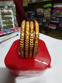 Alloy Gold Plated Pola Set